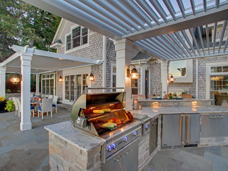 Luxury Custom Outdoor Kitchens in the USA Design, Technology, Benefits, and Real-World Applications