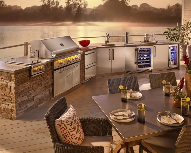 Luxury Modern Outdoor Kitchen A Complete Informational Guide to Design, Technology, and Practical Benefits